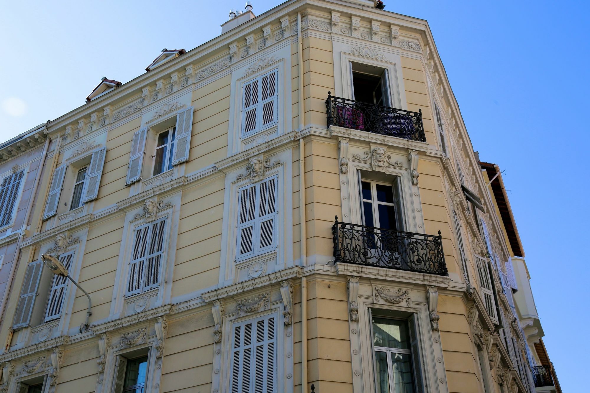 Location In Appartement *